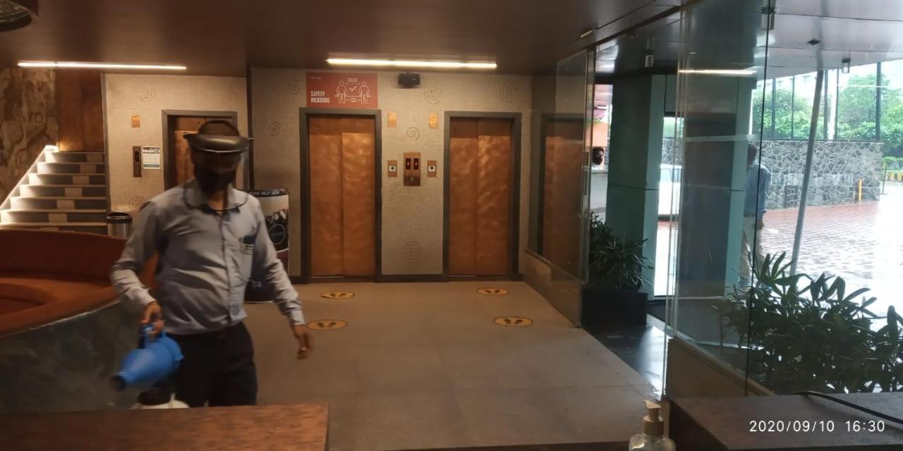 Infiniti Hotel And Spa Indore Eksteriør billede