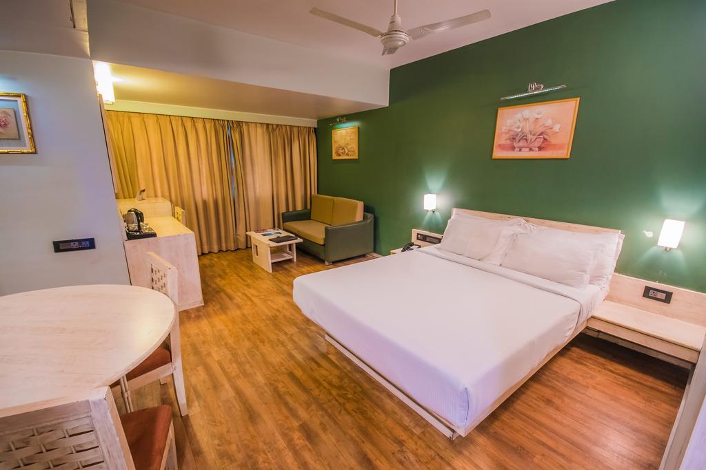 Infiniti Hotel And Spa Indore Eksteriør billede