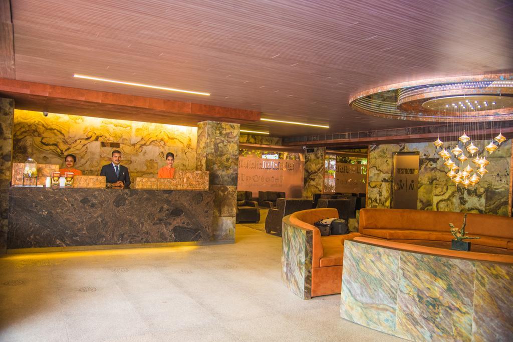 Infiniti Hotel And Spa Indore Eksteriør billede