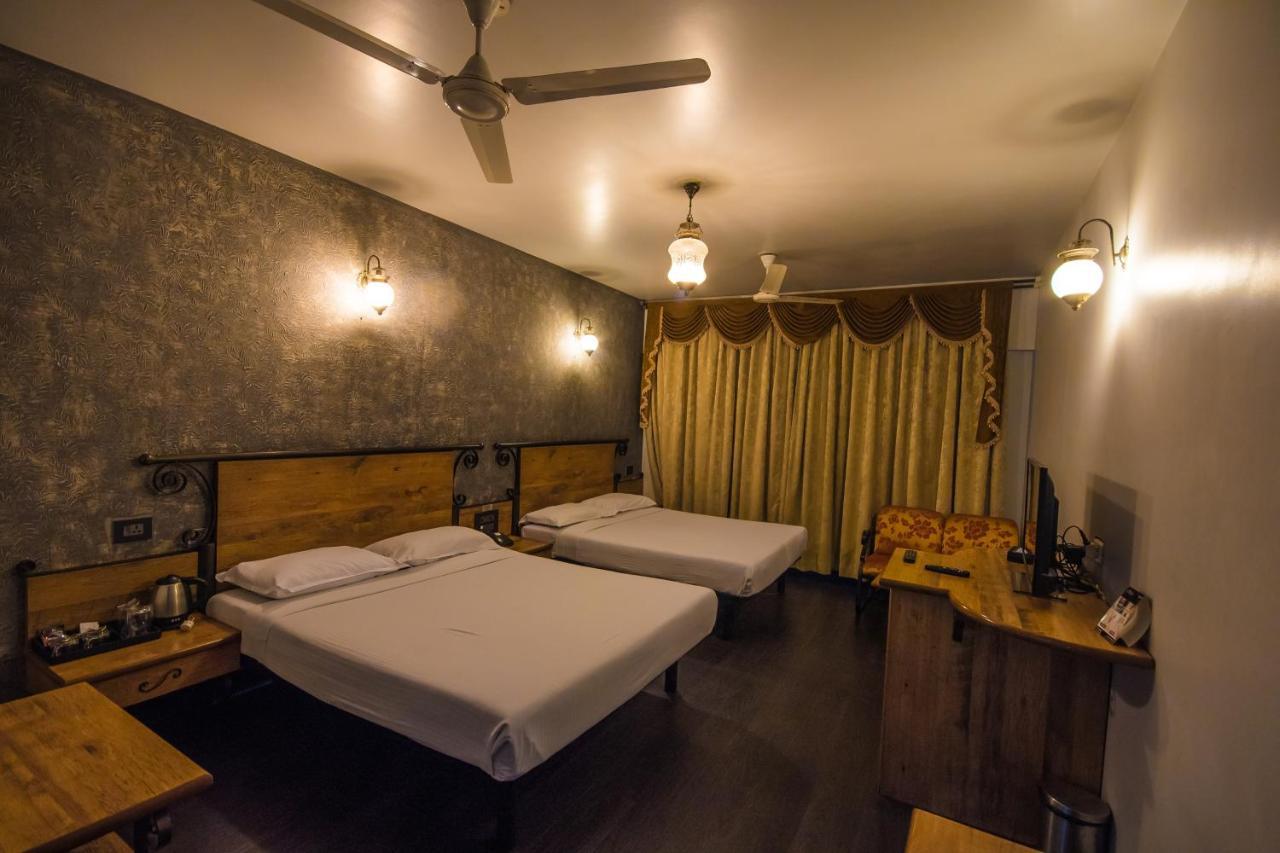 Infiniti Hotel And Spa Indore Eksteriør billede